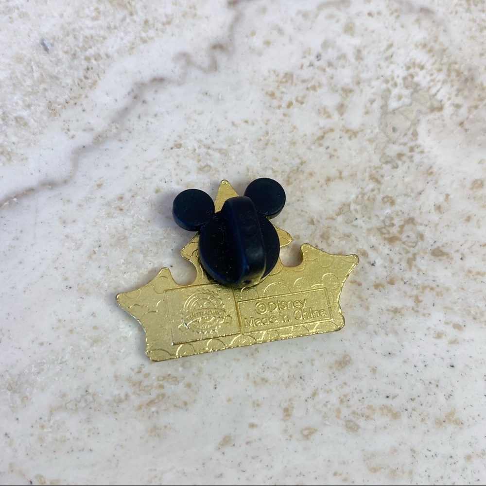 DISNEY Yellow Crown Pin - Picture 2 of 2